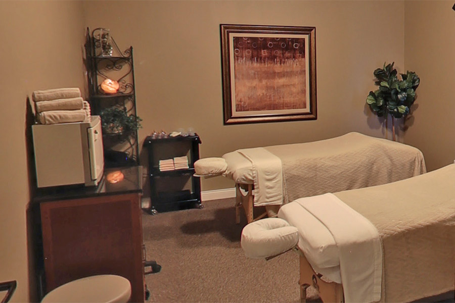 couples massage room